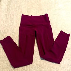 Athleta XXS salutation 7/8 tight in powervita